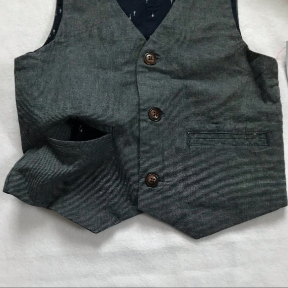 ❌SOLD❌ Cat & Jack NWT Sweater and Vest Bundle Boys 5T - Picture 7 of 11